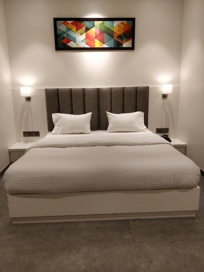 Hotel My Home Residency Nashik Extérieur photo